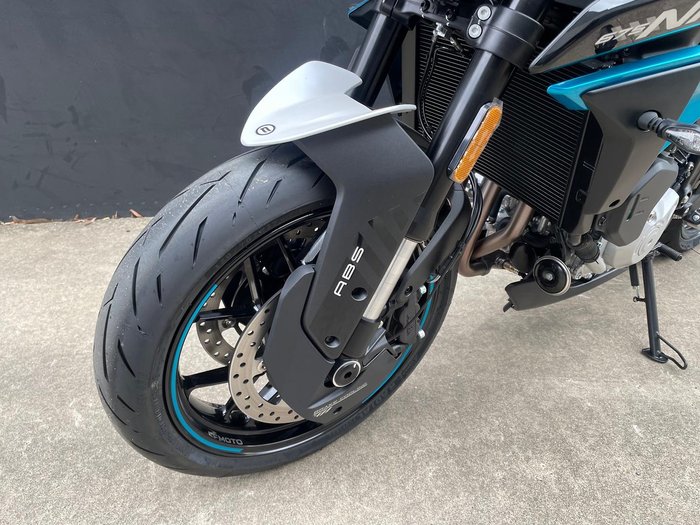 2026 CFMOTO 675NK NK White