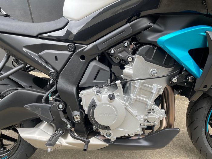 2026 CFMOTO 675NK NK White