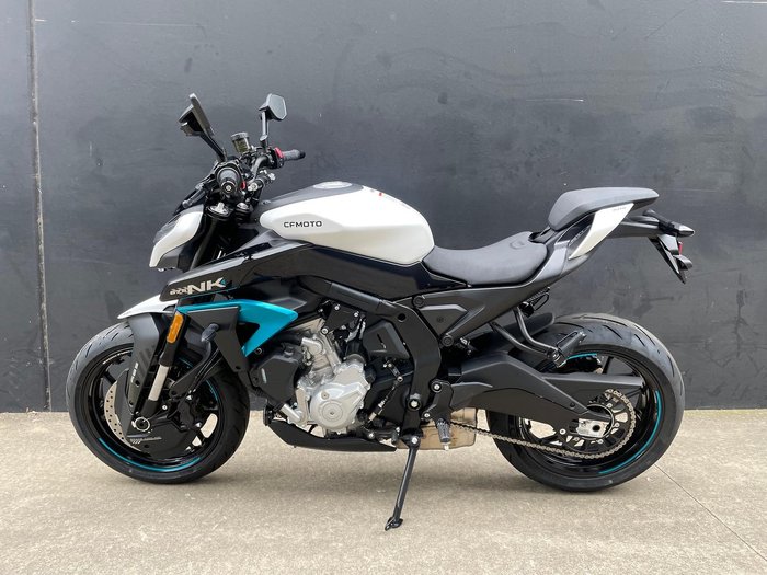 2026 CFMOTO 675NK NK White