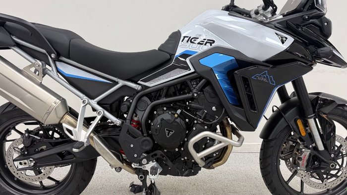 2026 Triumph TIGER 900 GT PRO ALPINE