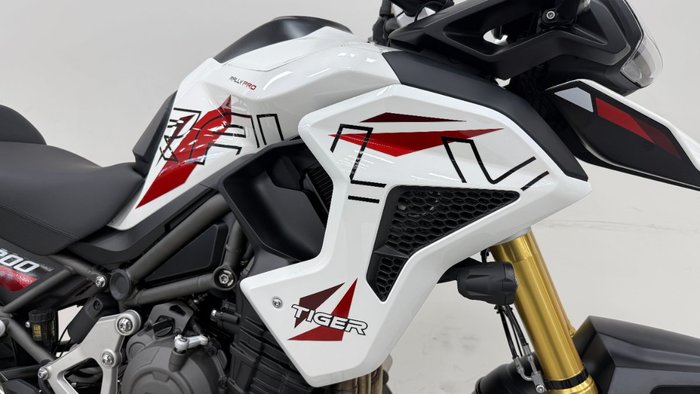 2026 Triumph TIGER 1200 RALLY PRO DESERT
