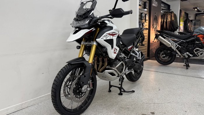 2026 Triumph TIGER 1200 RALLY PRO DESERT