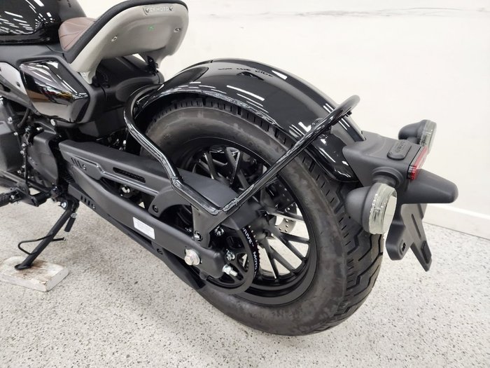 2025 CFMOTO 450 CL-C BOBBER Black