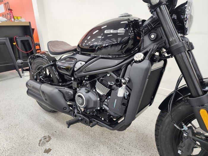 2025 CFMOTO 450 CL-C BOBBER Black