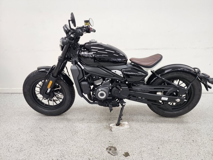 2025 CFMOTO 450 CL-C BOBBER Black
