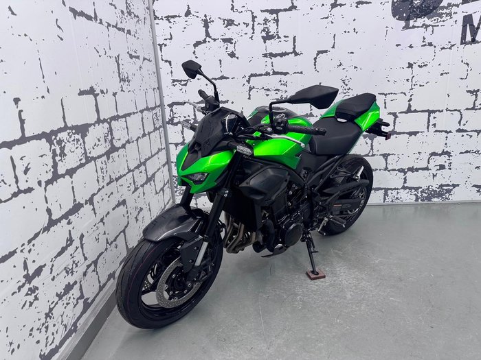 2026 Kawasaki Z900 (ZR900S) Z Green