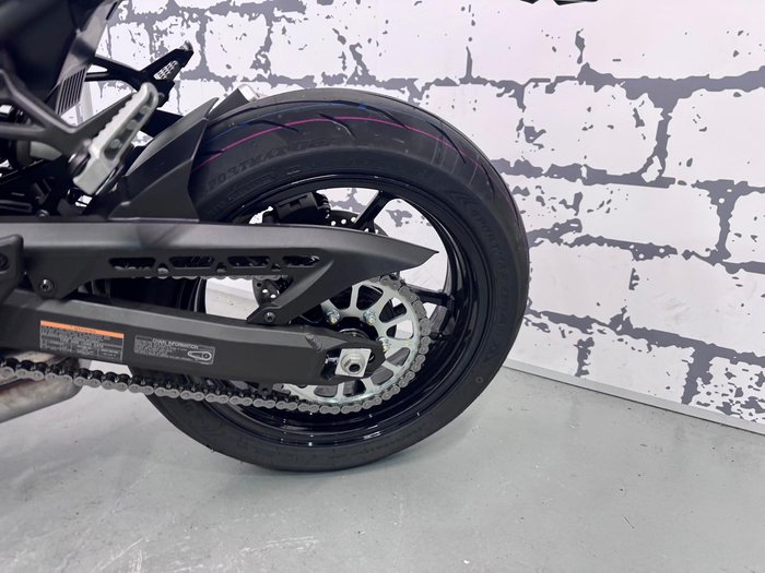 2026 Kawasaki Z900 (ZR900S) Z Green