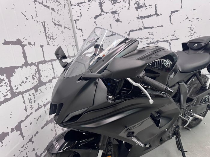 2025 Yamaha YZF-R7 LAMs YZF-R Black