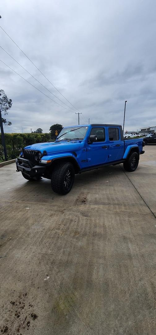 2022 Jeep Gladiator Night Eagle