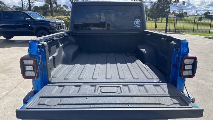 2022 Jeep Gladiator Night Eagle