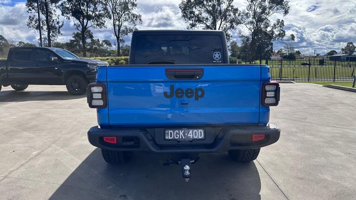 2022 Jeep Gladiator Night Eagle