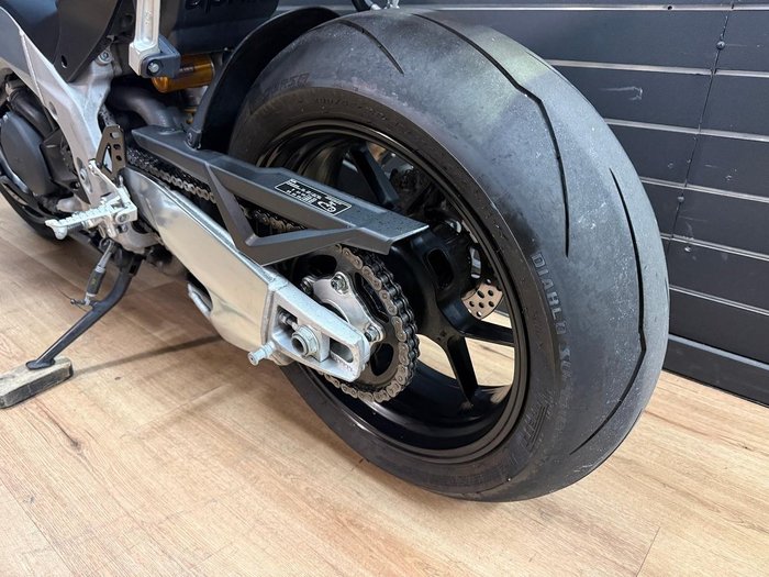 2022 APRILIA TUONO V4 FACTORY Black