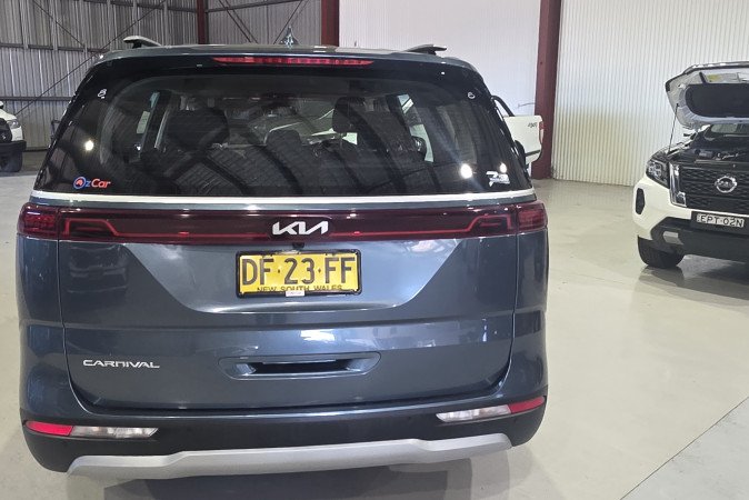 2022 KIA CARNIVAL Si