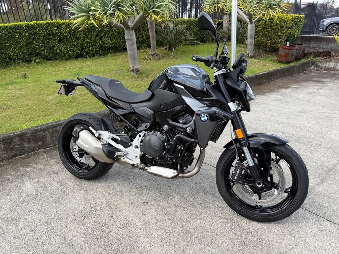 2025 BMW