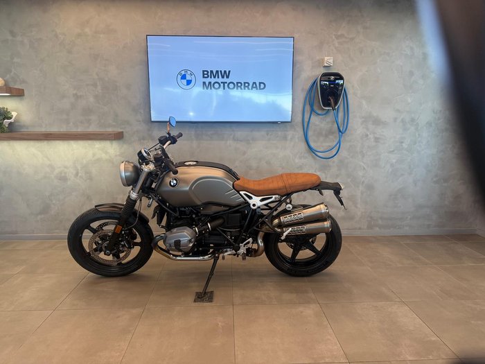 2016 BMW