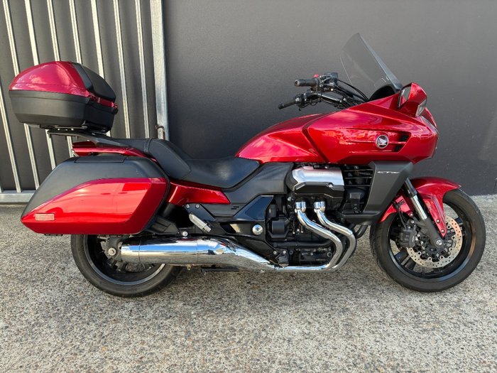 2014 Honda CTX1300A R