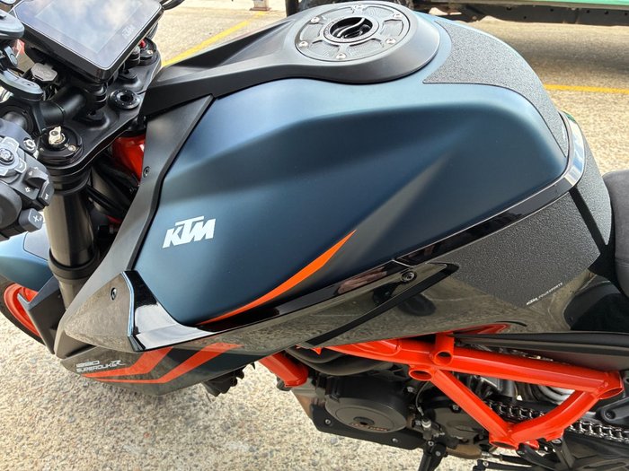 2022 Ktm 1290 SUPER DUKE R BLACK