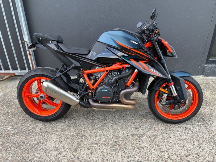 2022 Ktm 1290 SUPER DUKE R BLACK
