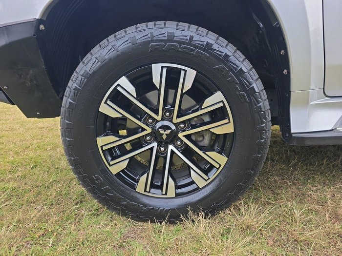 2020 Mitsubishi Pajero Sport GLS