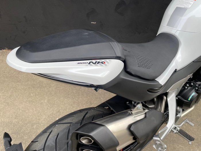2024 CFMOTO 800NK Advance NK White