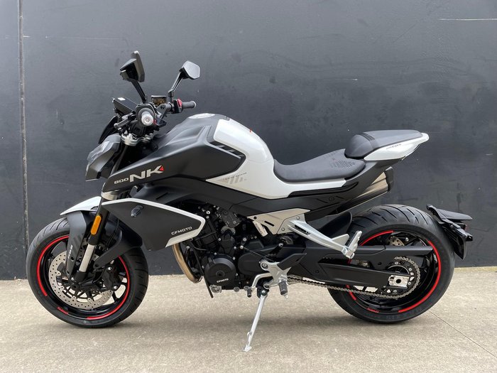 2024 CFMOTO 800NK Advance NK White