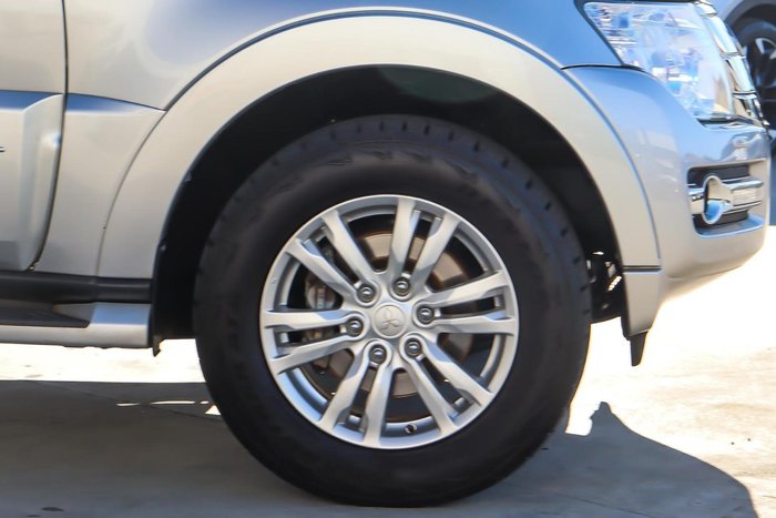 2018 Mitsubishi Pajero GLS