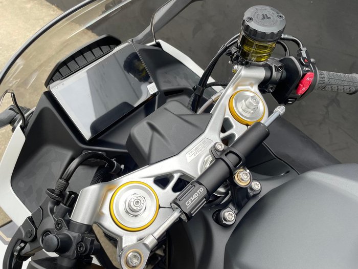 2026 CFMOTO 750SR-S SR White