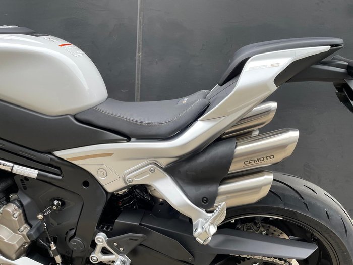 2026 CFMOTO 750SR-S SR White