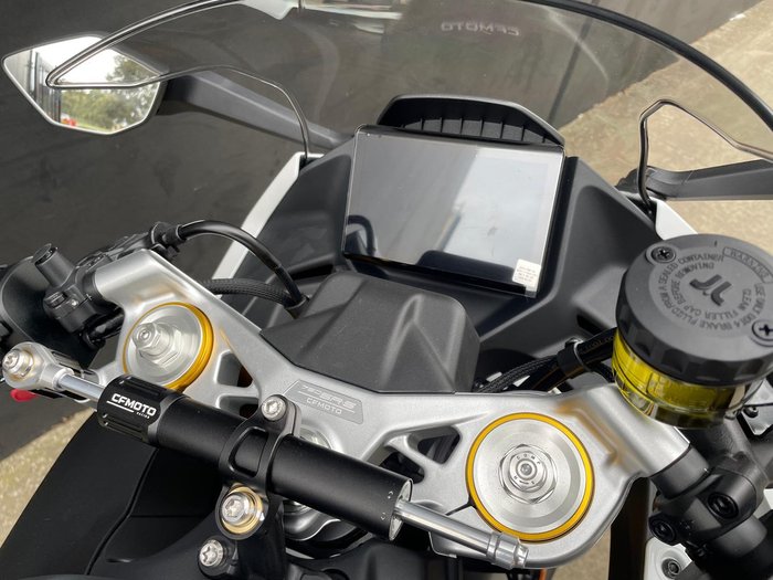 2026 CFMOTO 750SR-S SR White
