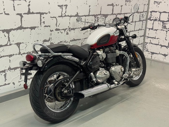2025 Triumph Bonneville Speedmaster Speedmaster Red