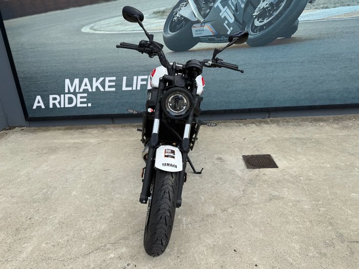 2026 Yamaha XSR700 White