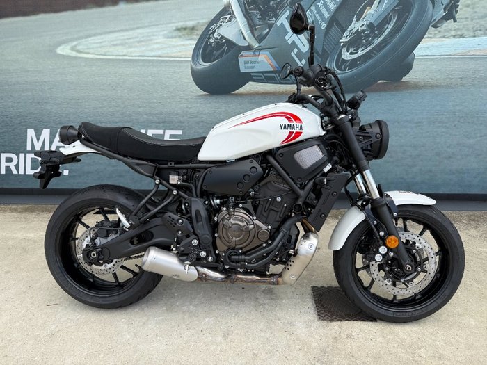 2026 Yamaha XSR700 White