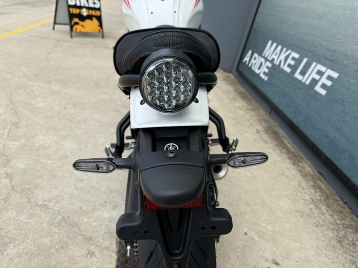 2026 Yamaha XSR700 White