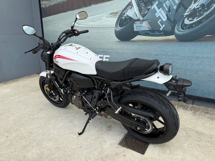 2026 Yamaha XSR700 White