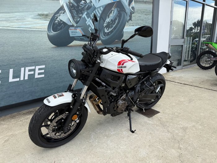 2026 Yamaha XSR700 White