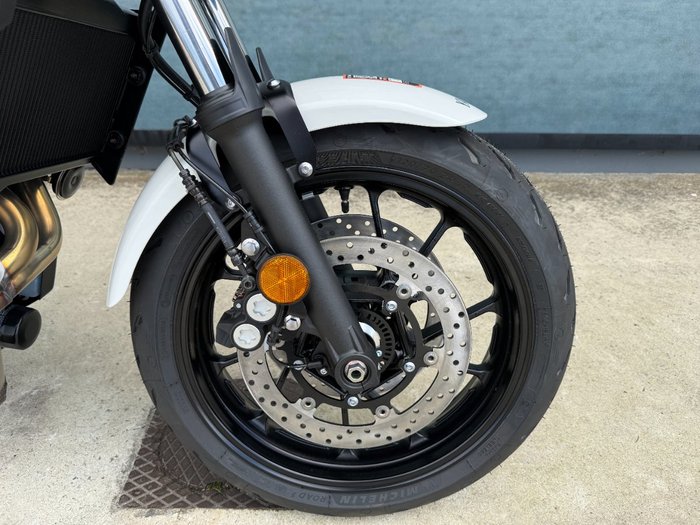 2026 Yamaha XSR700 White