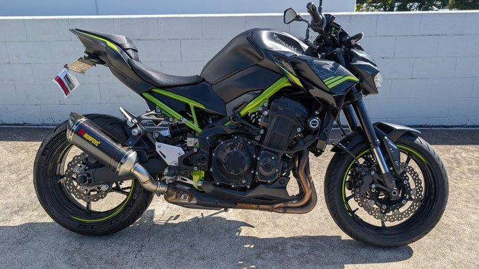 2021 Kawasaki Z900 SUPERNAKED (ZR900) Black