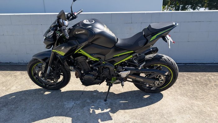 2021 Kawasaki Z900 SUPERNAKED (ZR900) Black