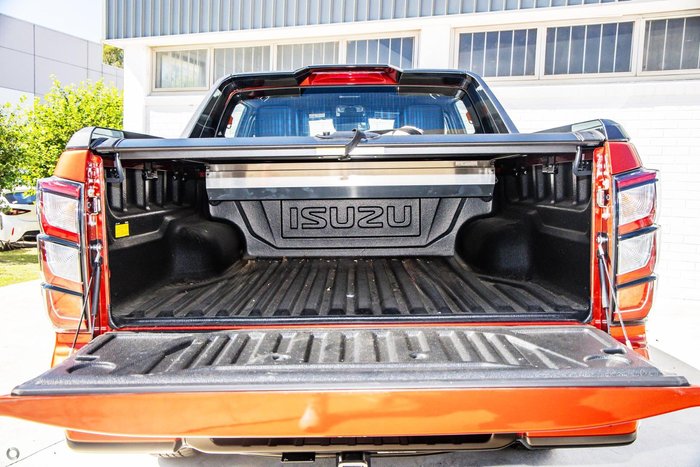 2025 Isuzu D-MAX X-TERRAIN