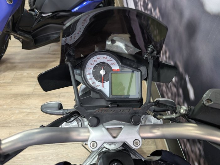 2009 APRILIA MANA 850 RED/BLACK