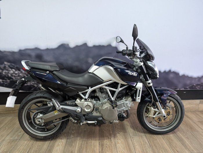 2009 APRILIA MANA 850 RED/BLACK