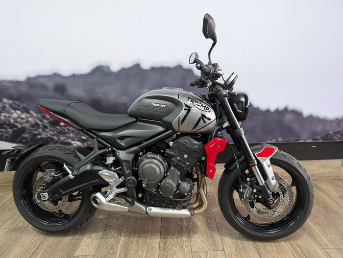 2023 Triumph TRIDENT 660 Black