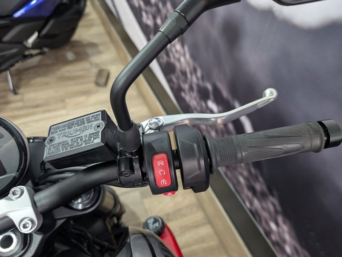 2023 Triumph TRIDENT 660 Black