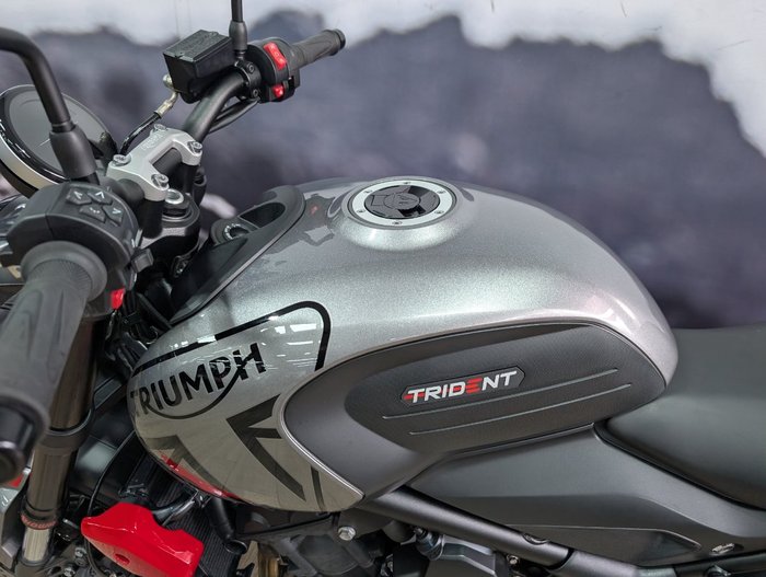 2023 Triumph TRIDENT 660 Black