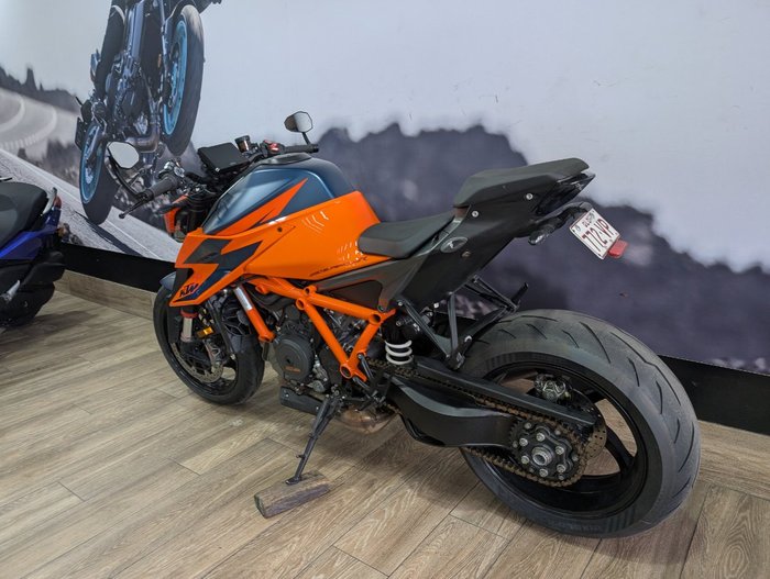 2021 Ktm 1290 SUPER DUKE R ORANGE