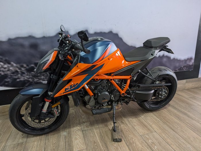 2021 Ktm 1290 SUPER DUKE R ORANGE