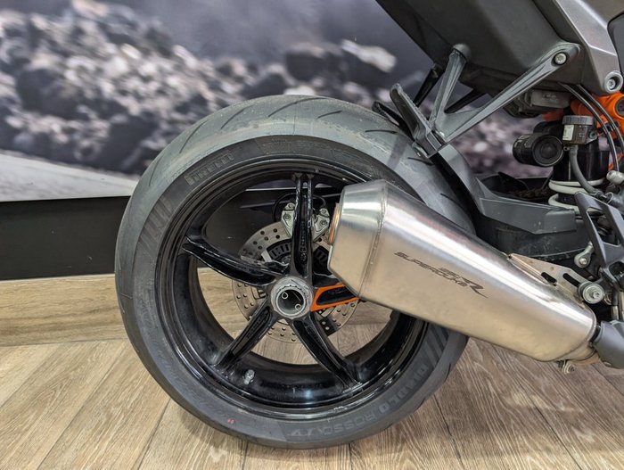 2021 Ktm 1290 SUPER DUKE R ORANGE