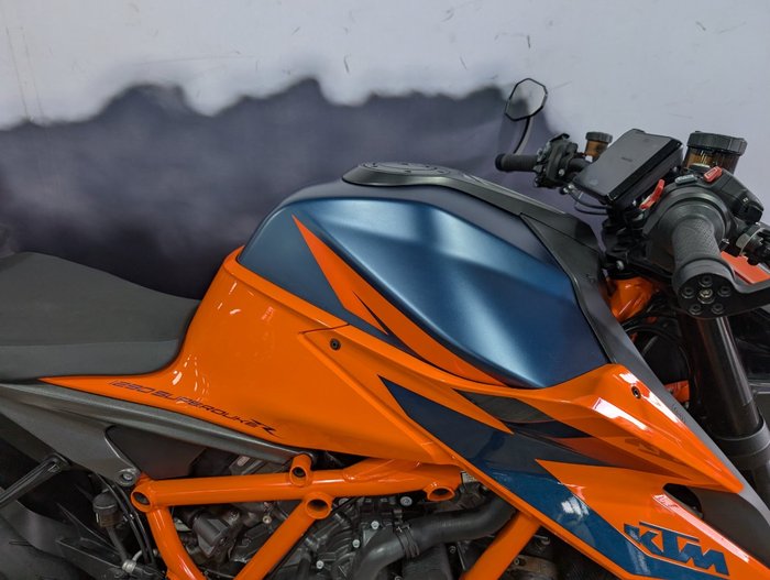 2021 Ktm 1290 SUPER DUKE R ORANGE