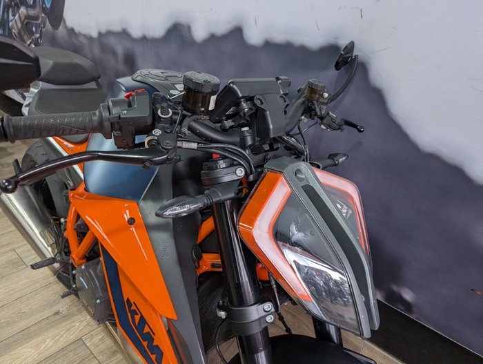 2021 Ktm 1290 SUPER DUKE R ORANGE