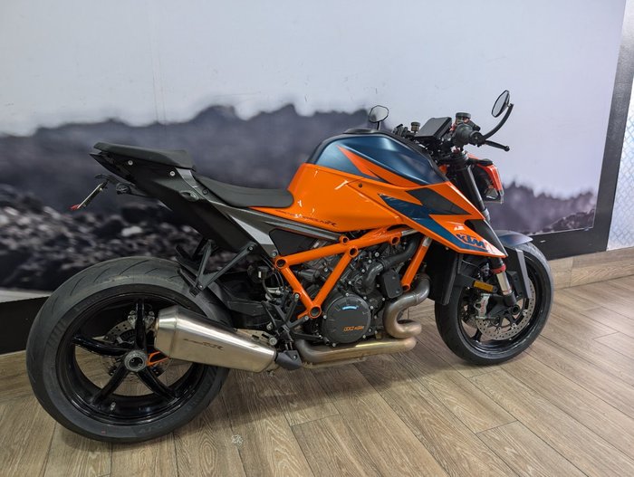 2021 Ktm 1290 SUPER DUKE R ORANGE